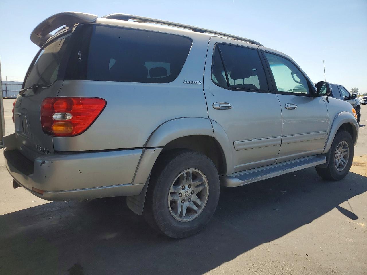 2003 TOYOTA Sequoia