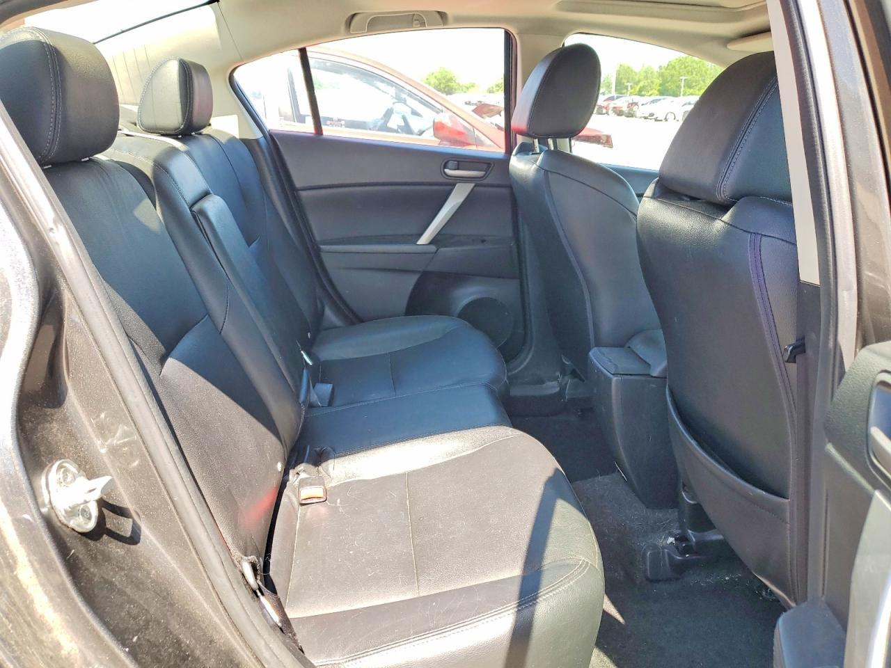2013 MAZDA 3