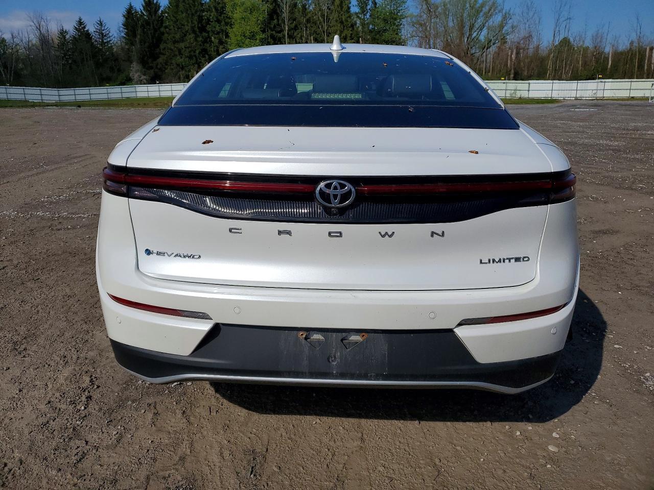2024 TOYOTA Crown