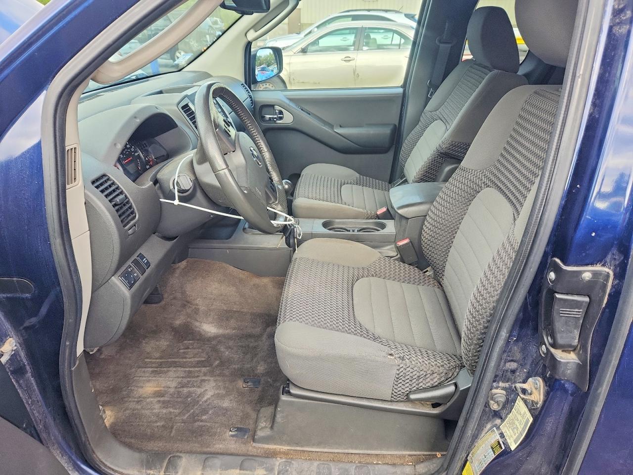 2011 NISSAN Frontier