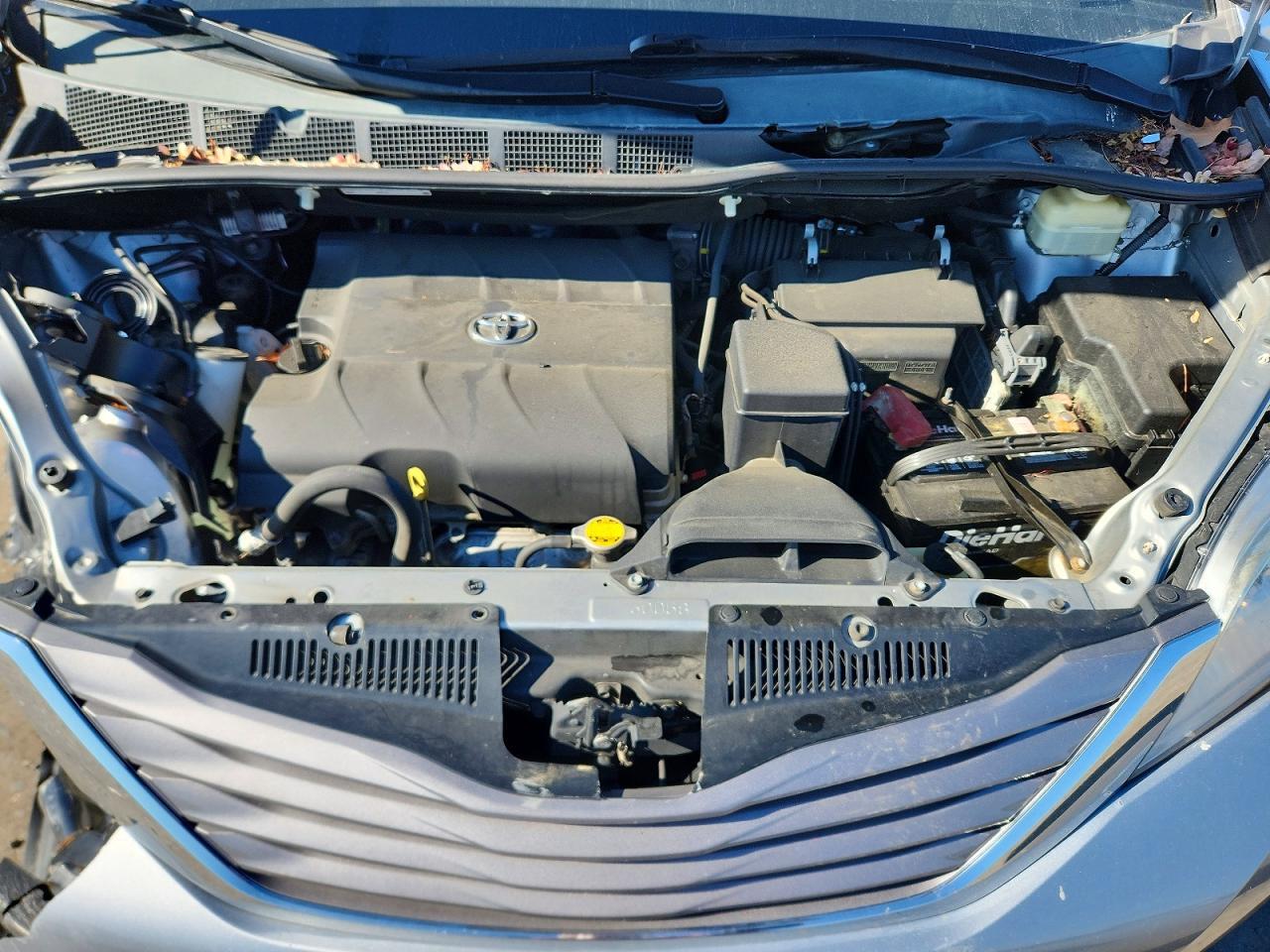 2015 TOYOTA SIENNA
