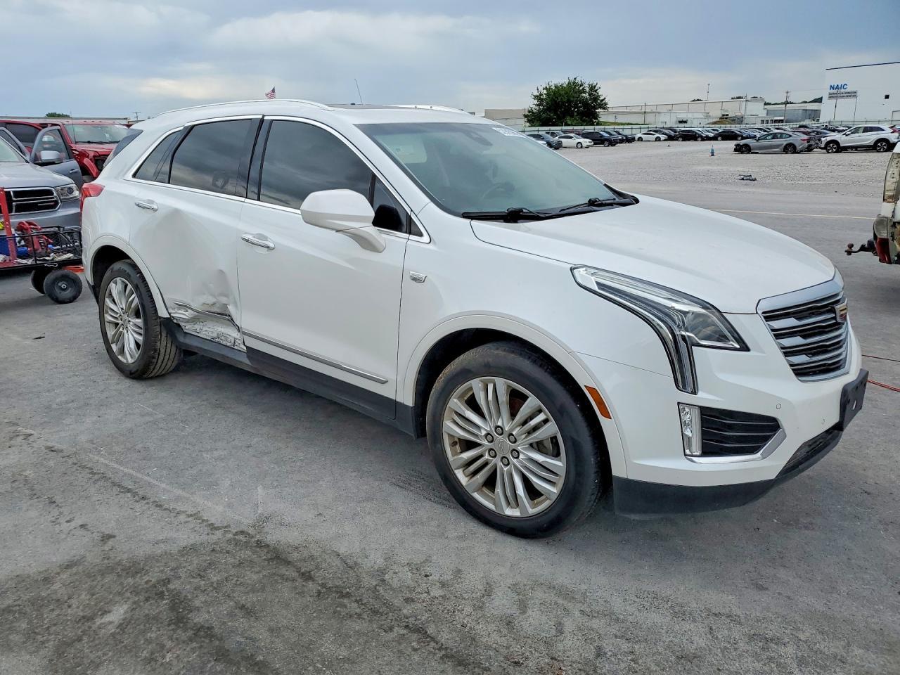 2019 CADILLAC XT5