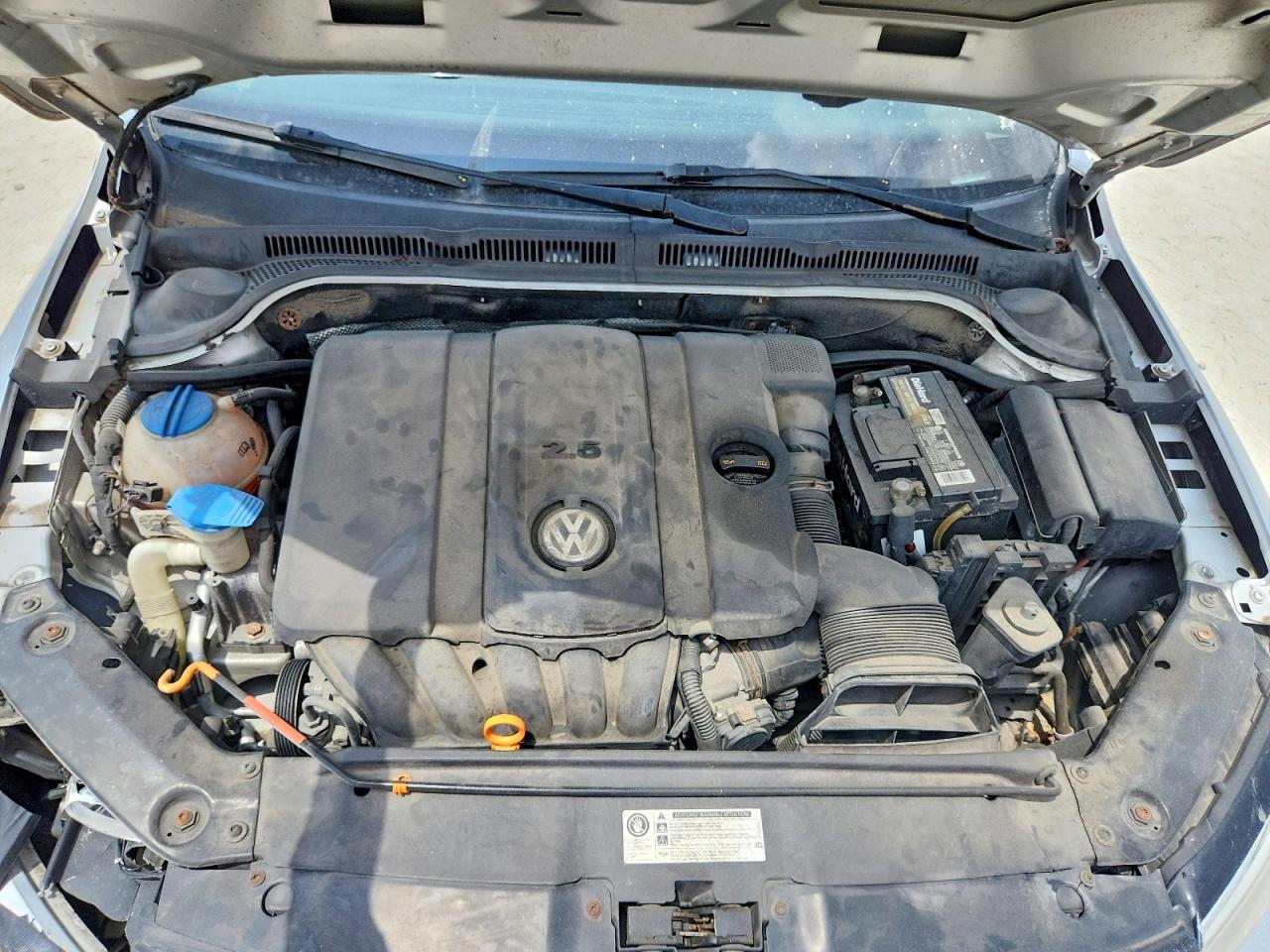 2011 VOLKSWAGEN JETTA