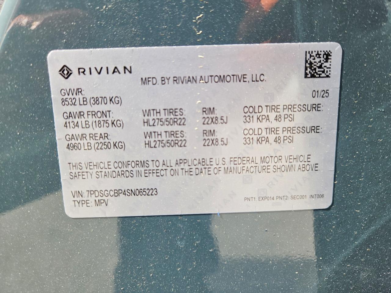 2025 RIVIAN R1s