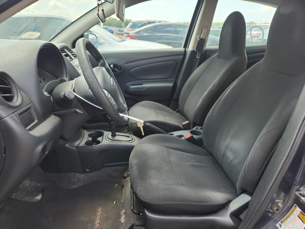 2015 NISSAN VERSA