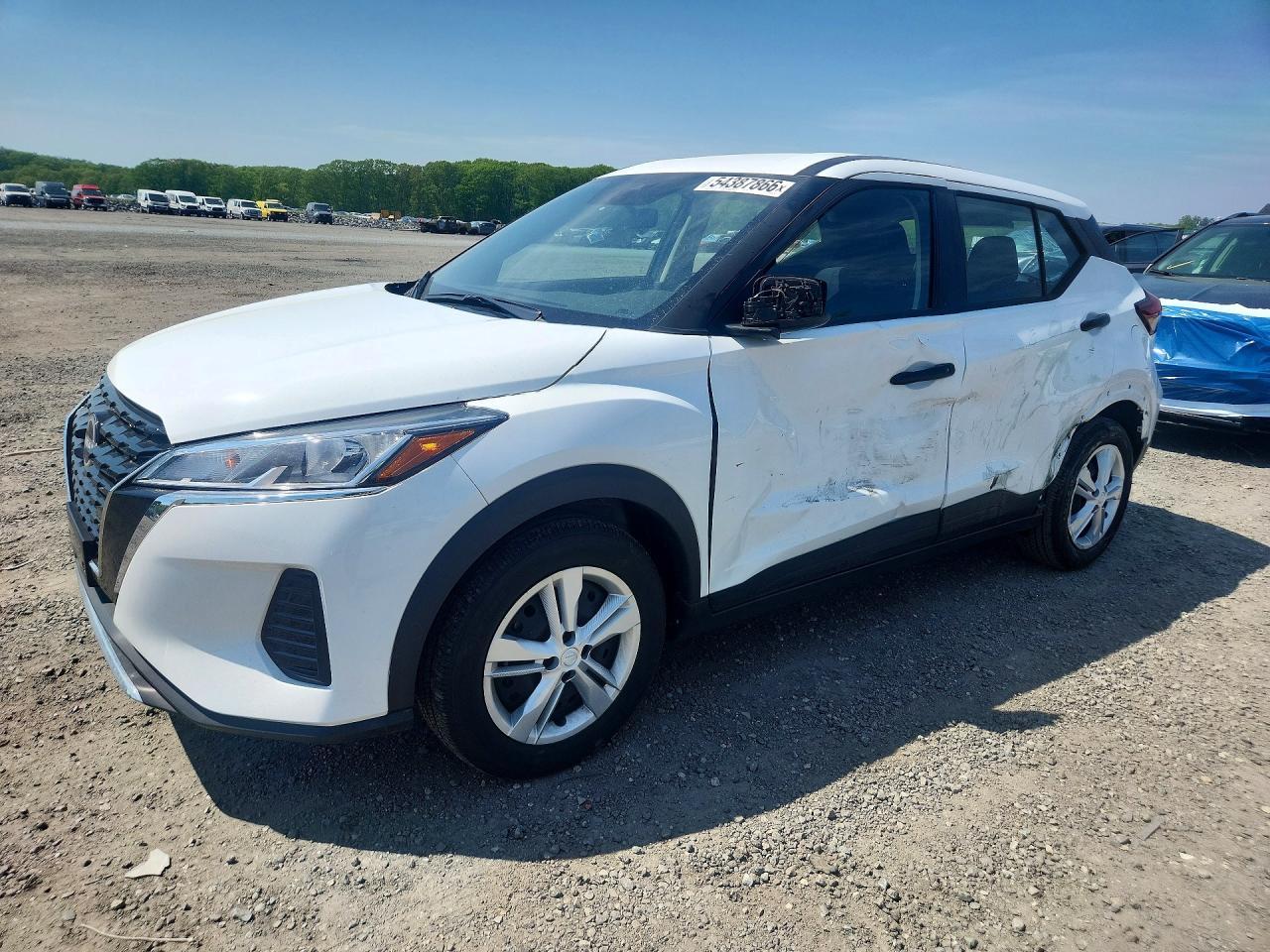 2025 NISSAN KICKS
