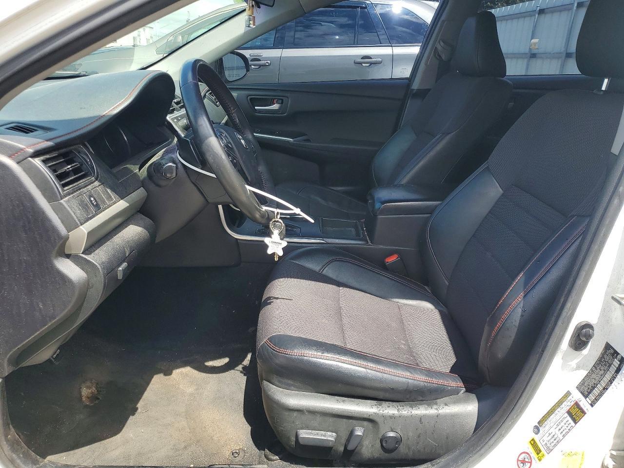 2017 TOYOTA CAMRY