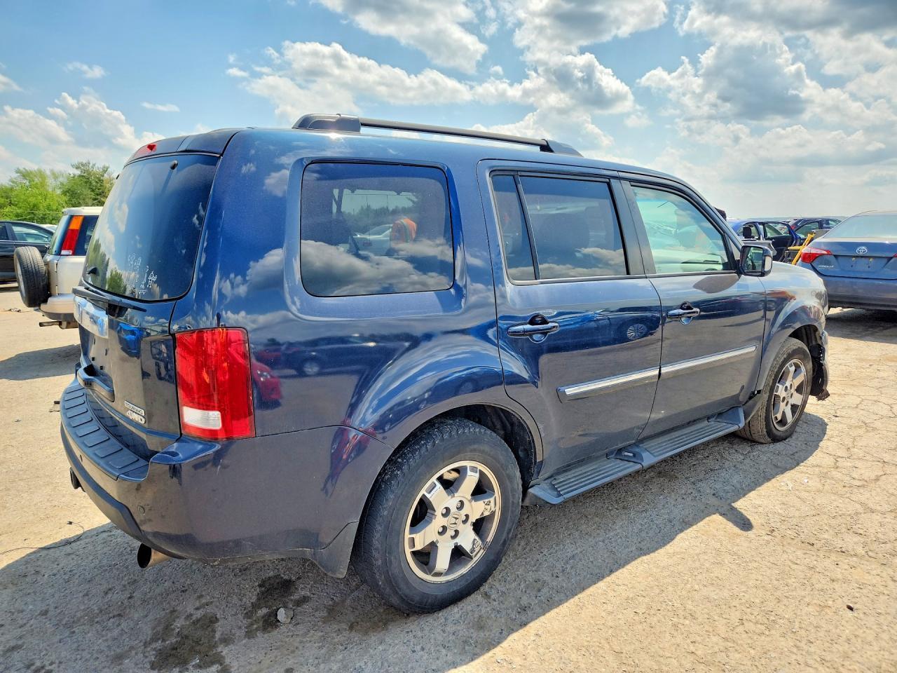2011 HONDA PILOT