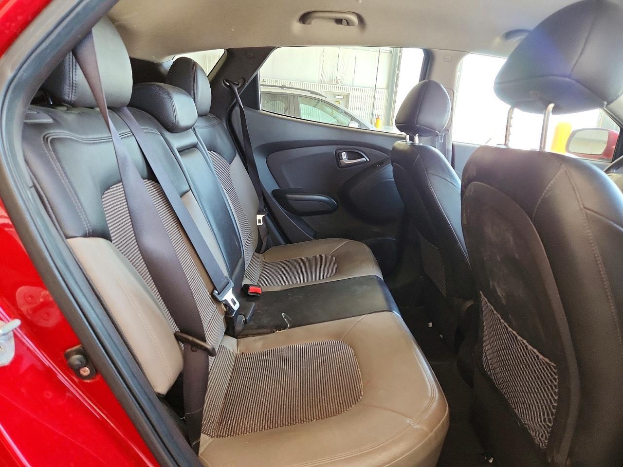 2011 HYUNDAI TUCSON