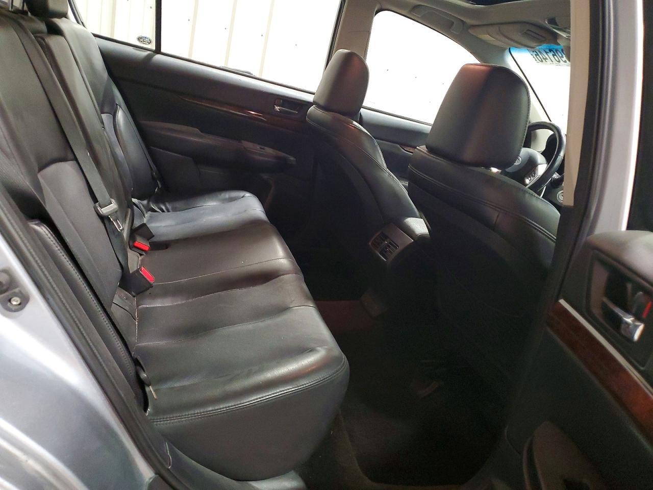 2013 SUBARU Legacy
