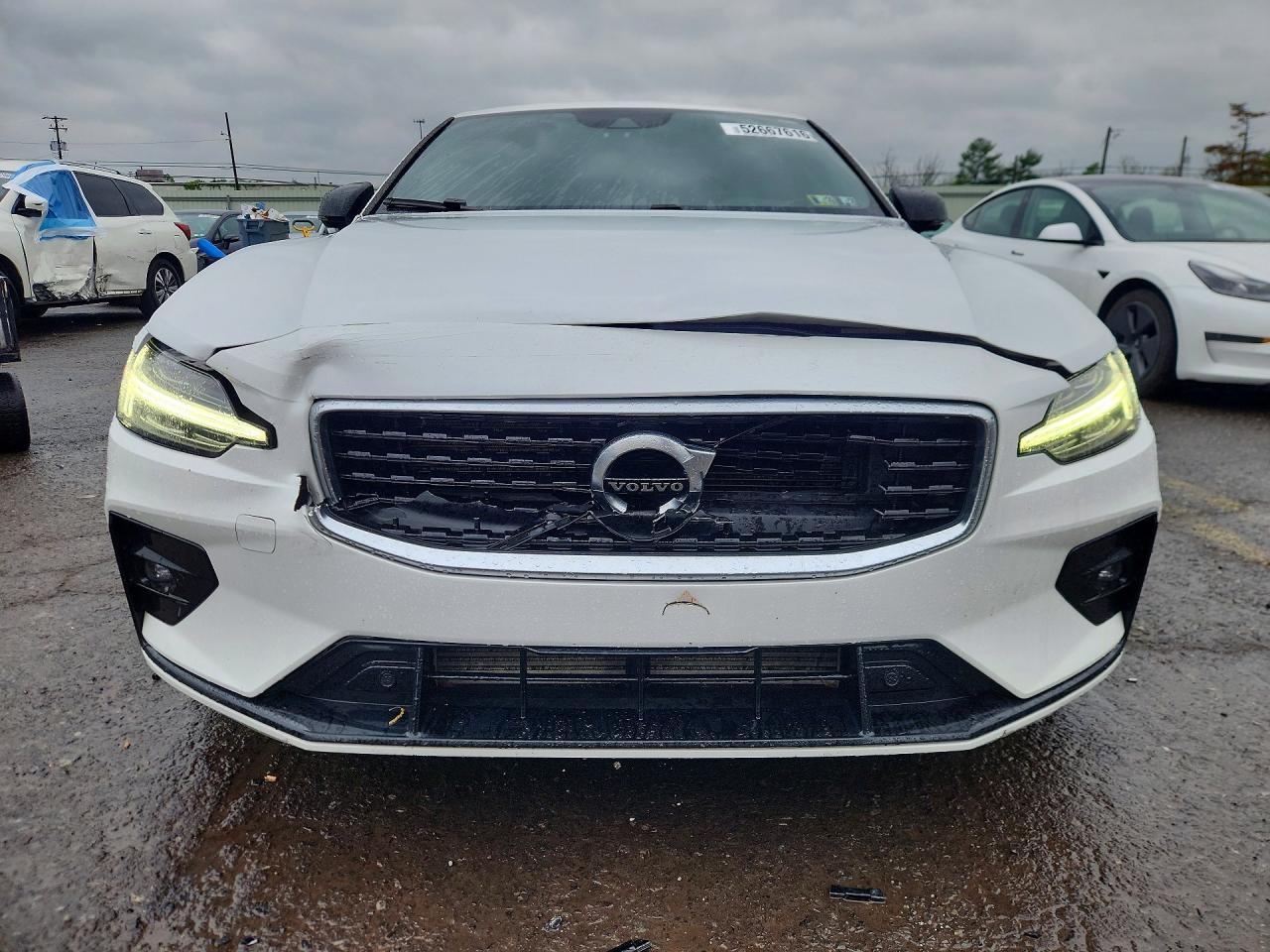 2019 VOLVO S60