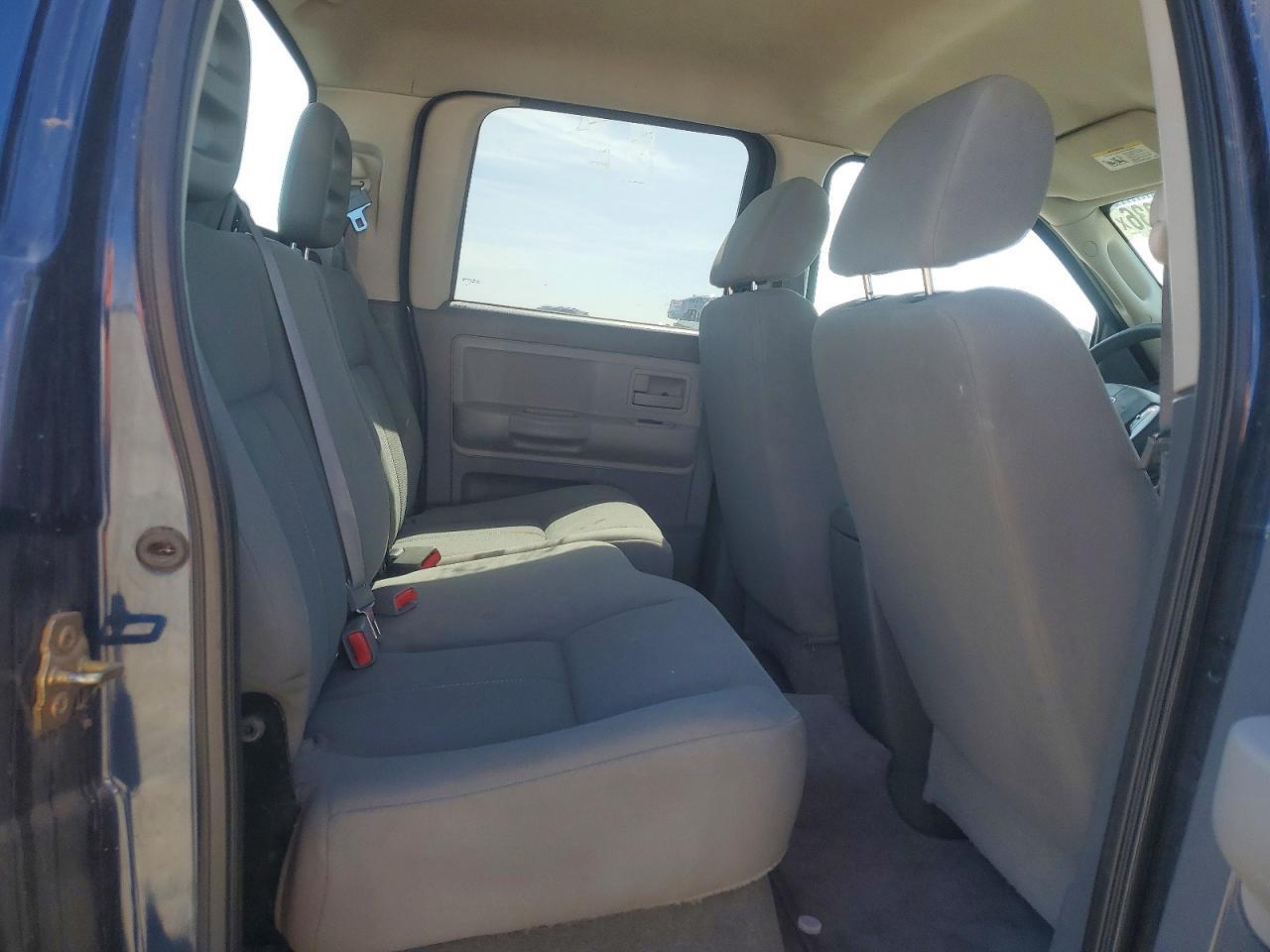 2006 DODGE Dakota