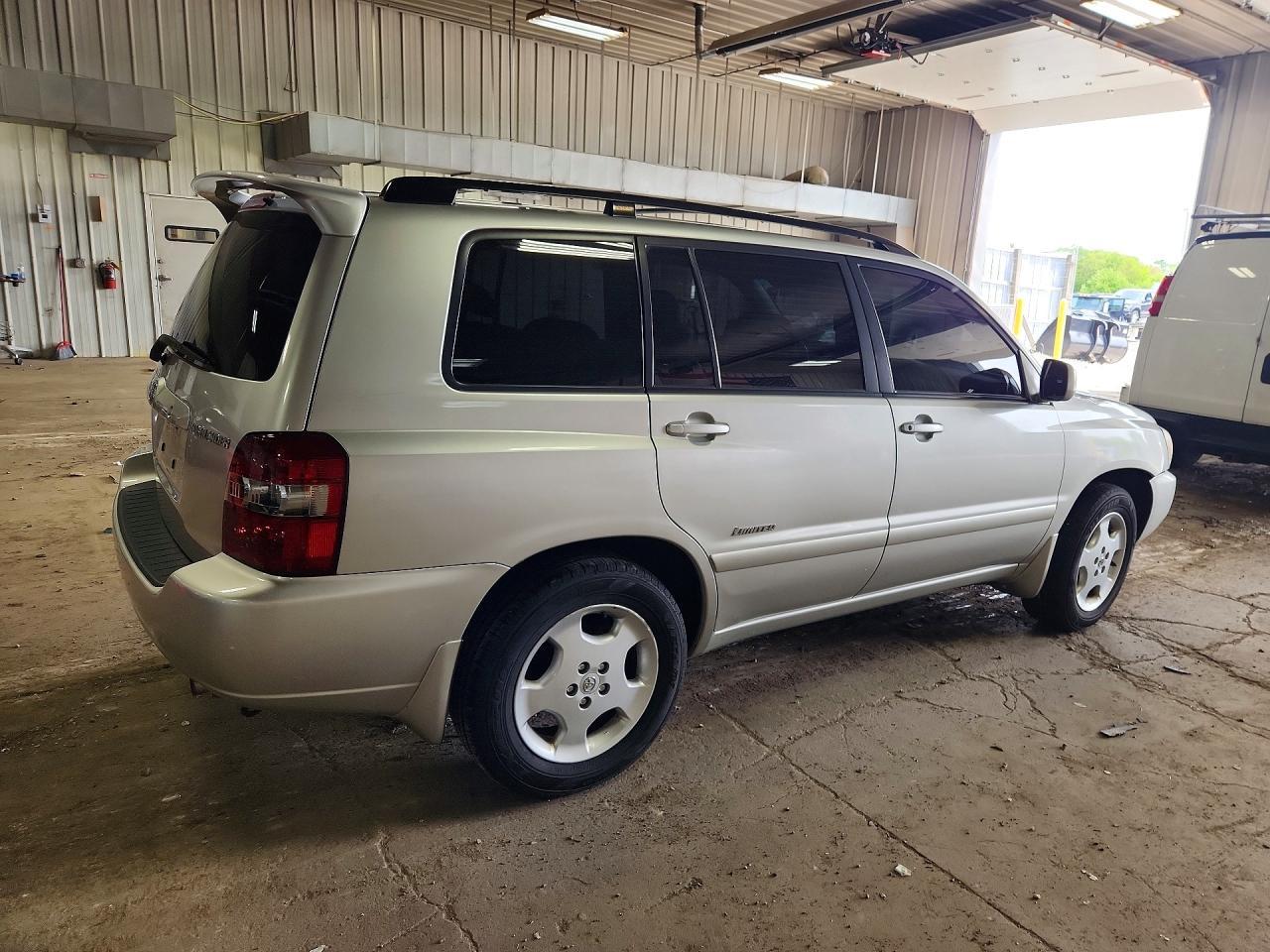 2006 TOYOTA HIGHLANDER