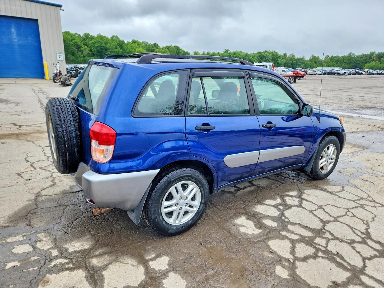 2003 TOYOTA RAV4