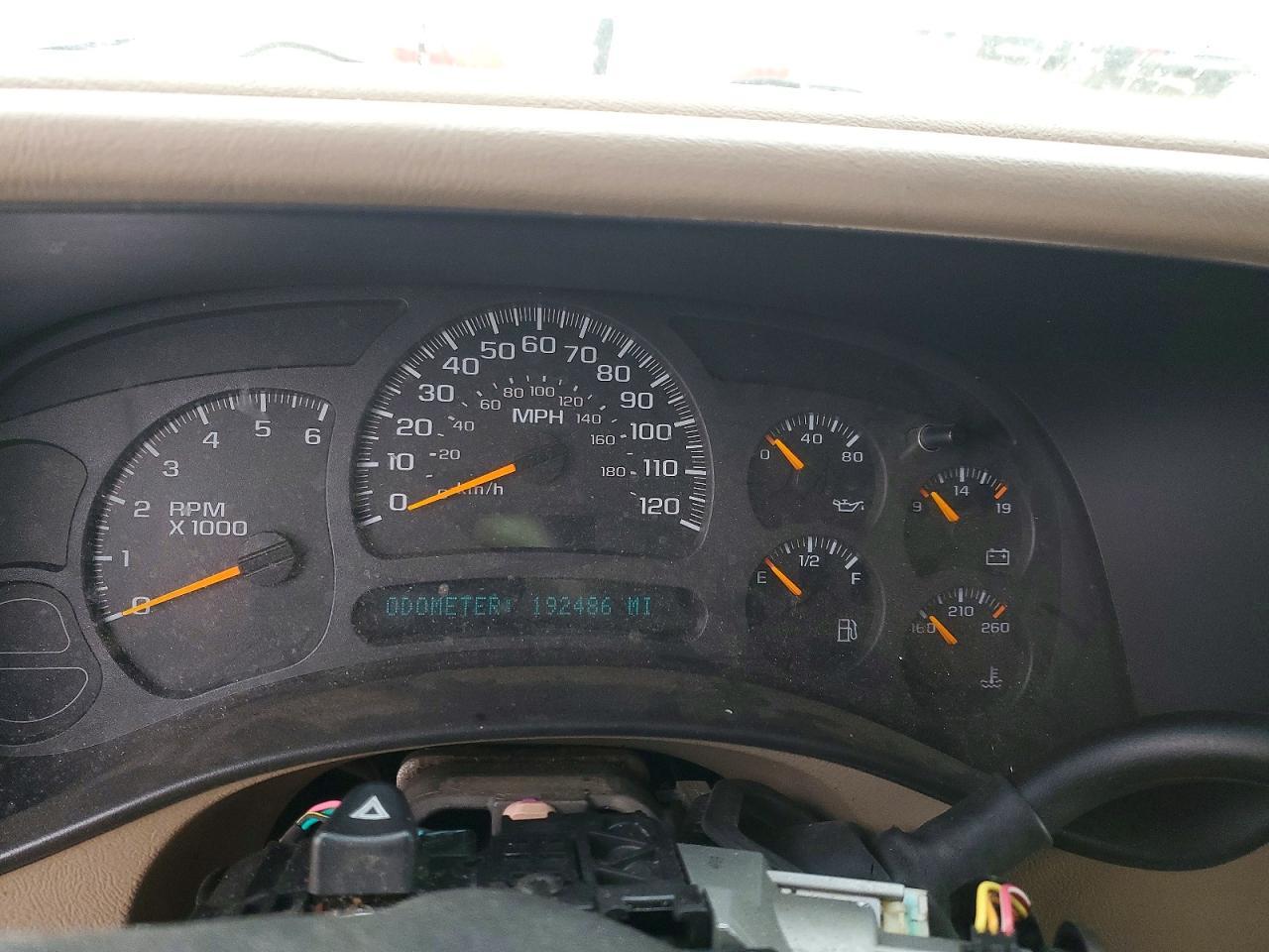 2004 CHEVROLET Suburban