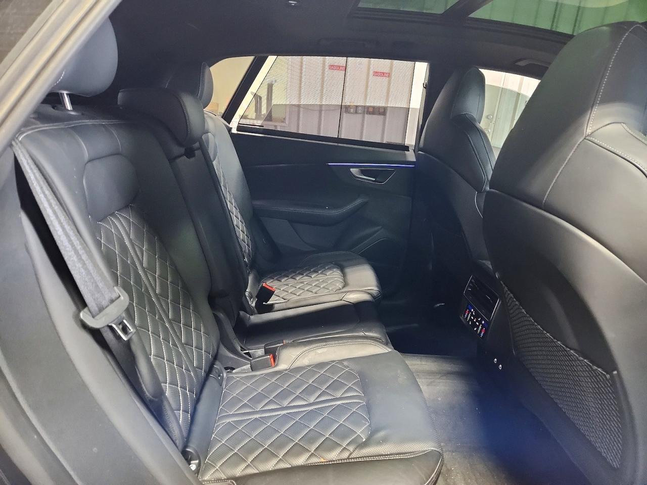 2022 AUDI SQ8