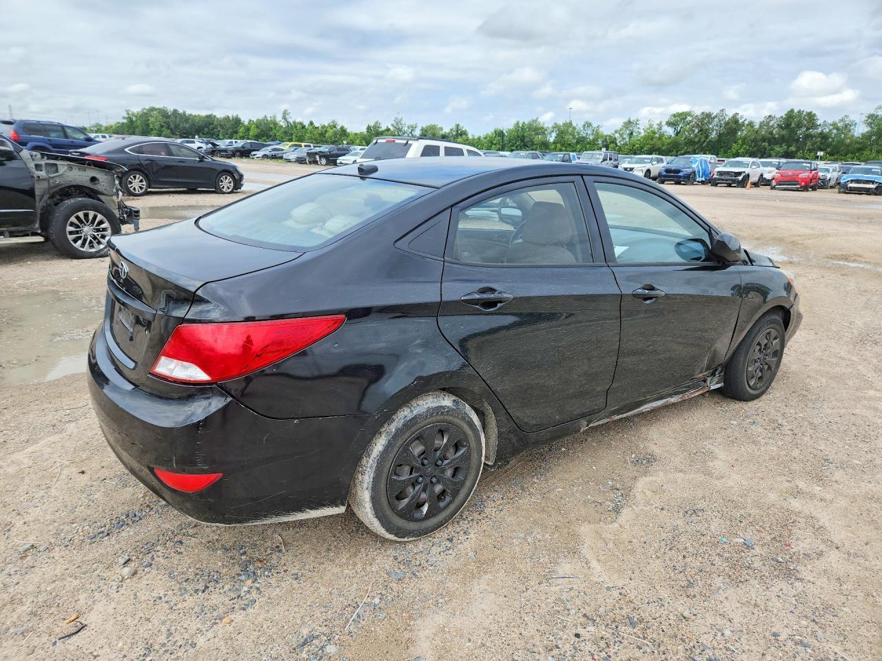 2016 HYUNDAI ACCENT