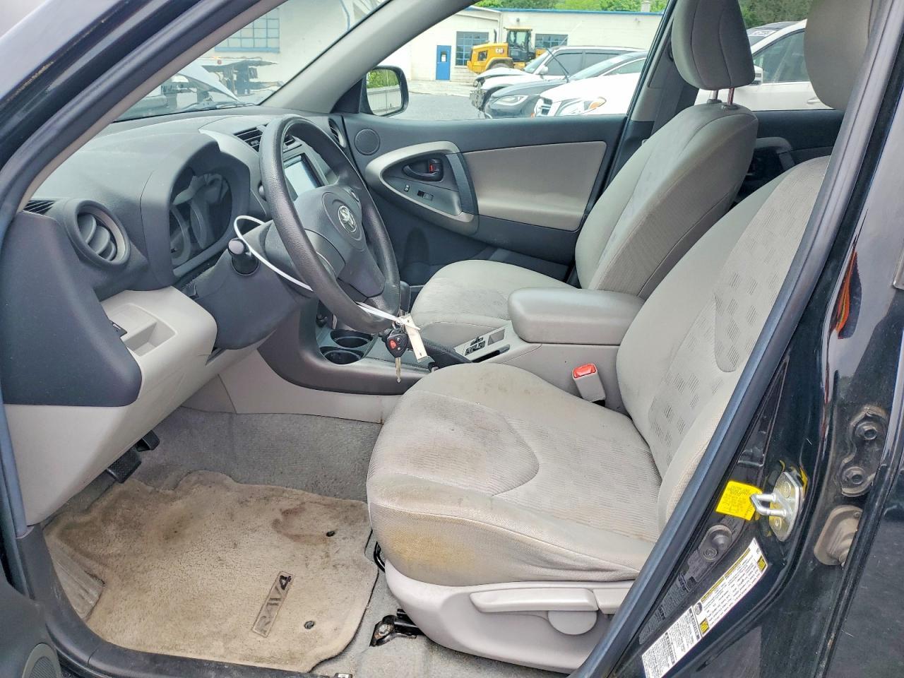 2011 TOYOTA RAV4