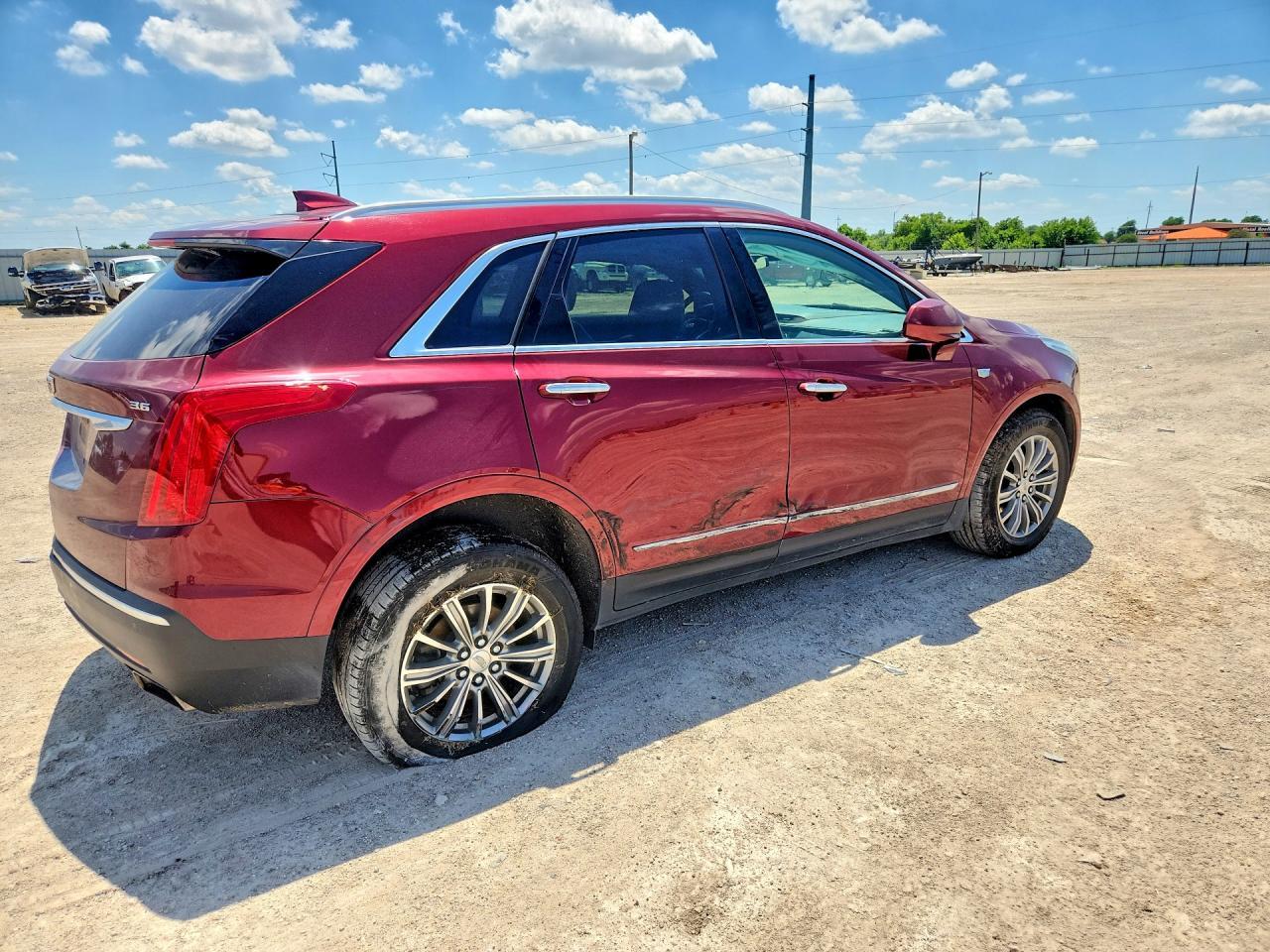 2017 CADILLAC XT5