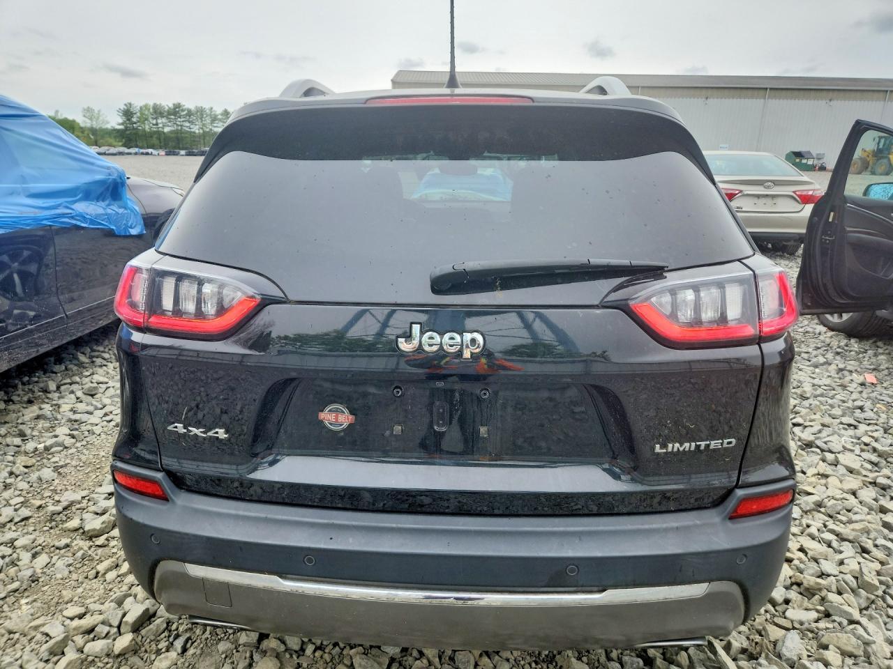 2019 JEEP CHEROKEE