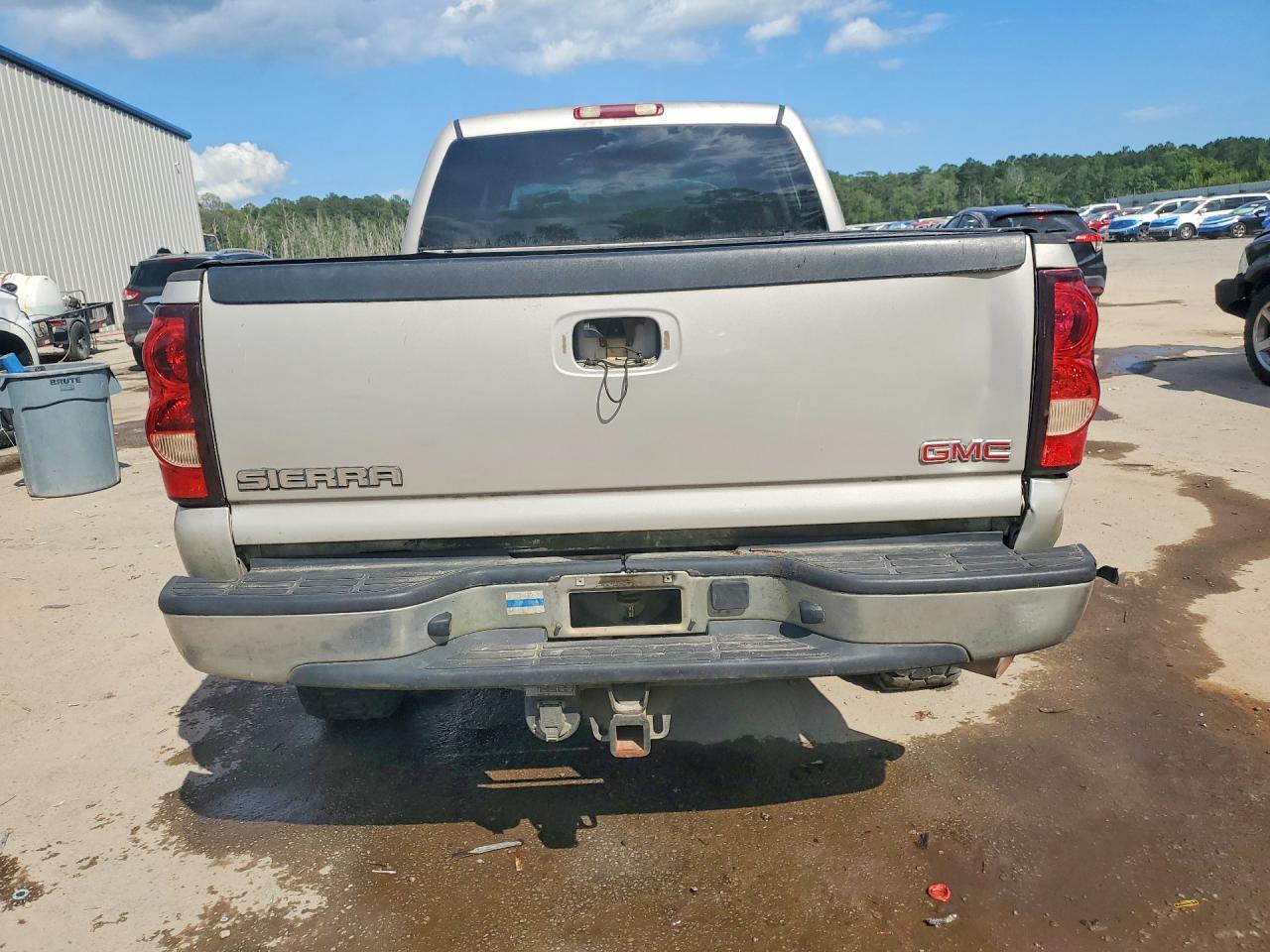 2005 GMC Sierra