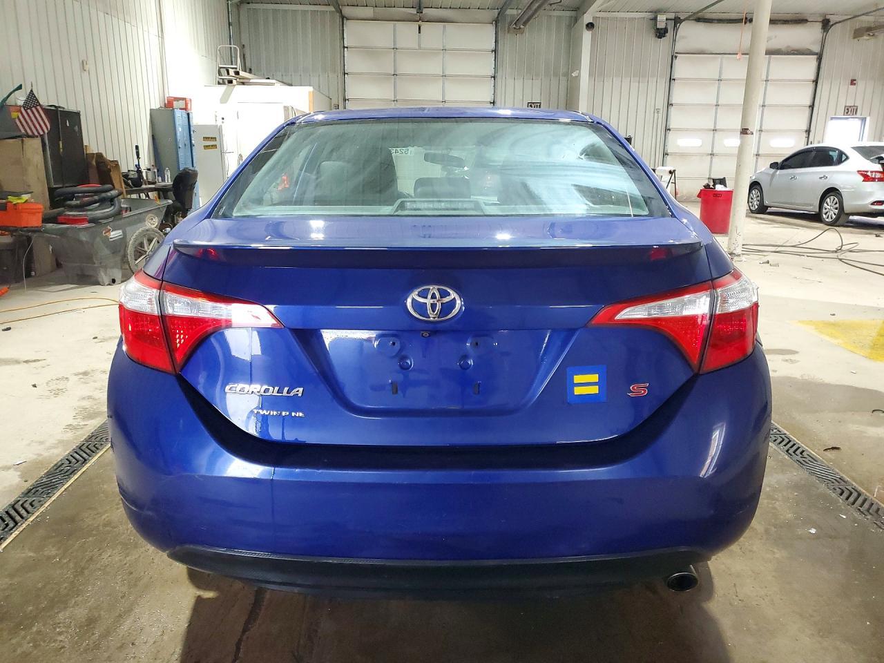 2015 TOYOTA COROLLA