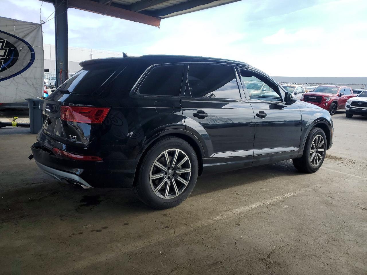 2017 AUDI Q7