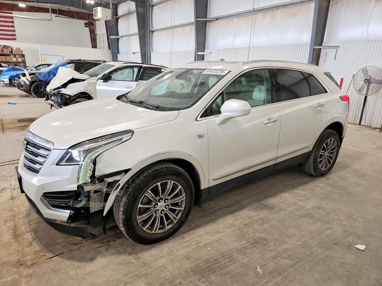 2017 CADILLAC XT5