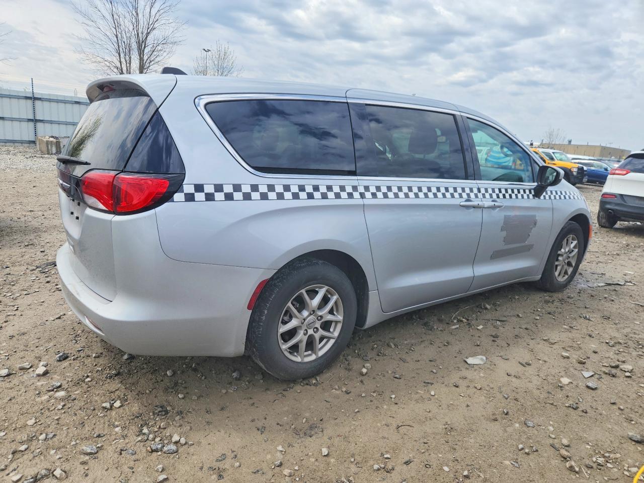 2023 CHRYSLER Voyager