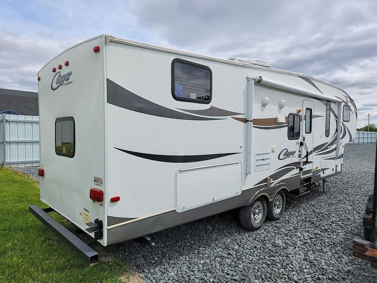 2012 Cougar Trailer