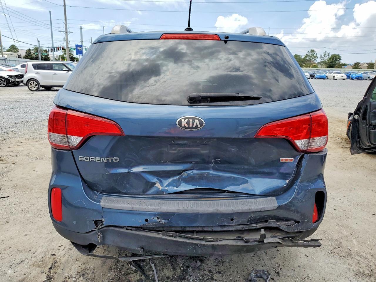 2015 KIA SORENTO