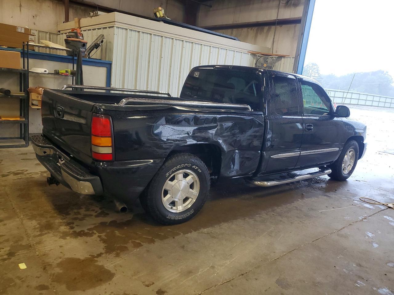 2004 GMC Sierra