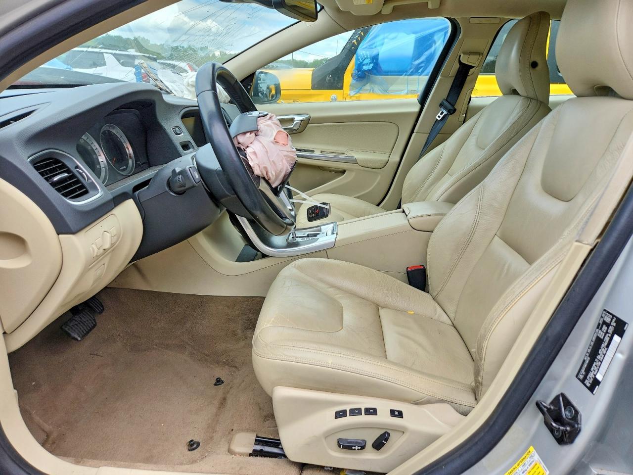 2012 VOLVO S60
