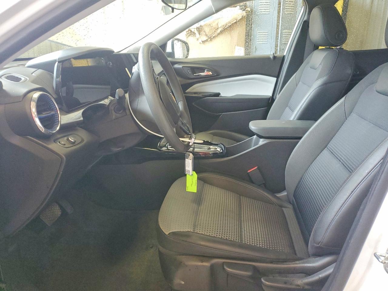 2025 CHEVROLET TRAX