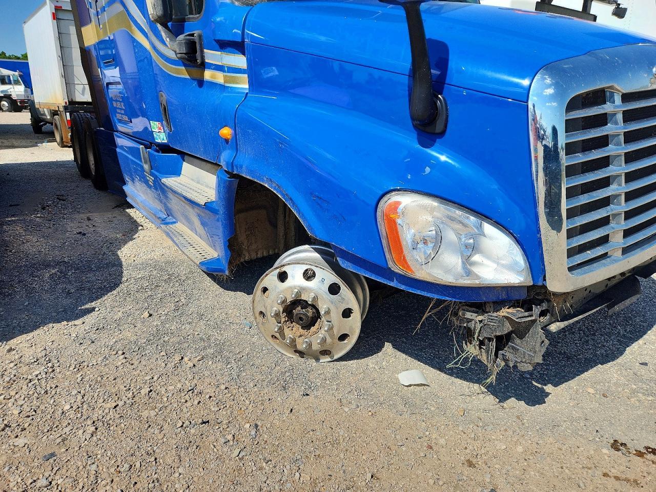 2013 FREIGHTLINER CASCADIA 125