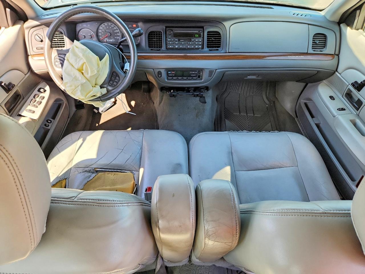 2003 FORD Crown Victoria