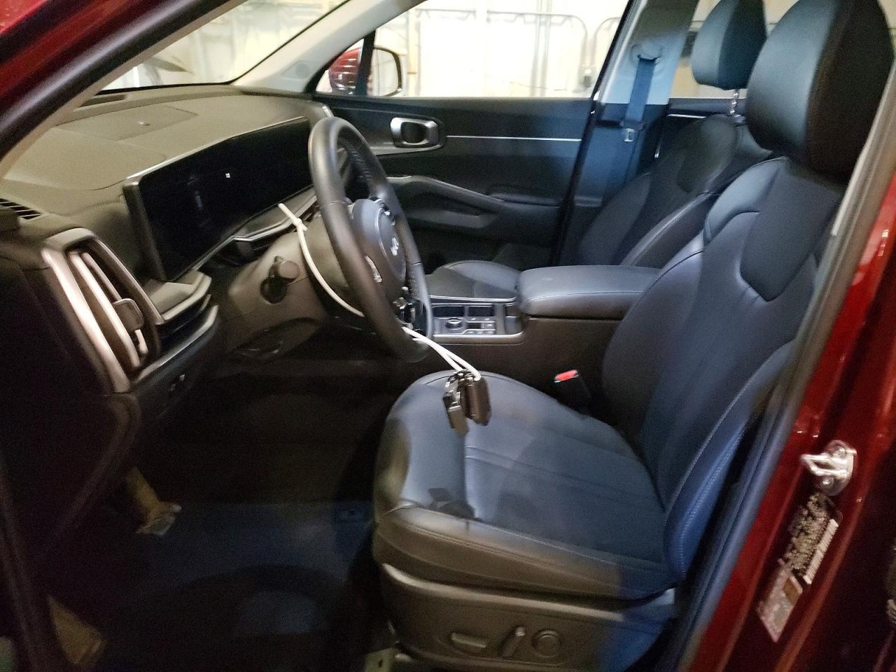 2025 KIA SORENTO