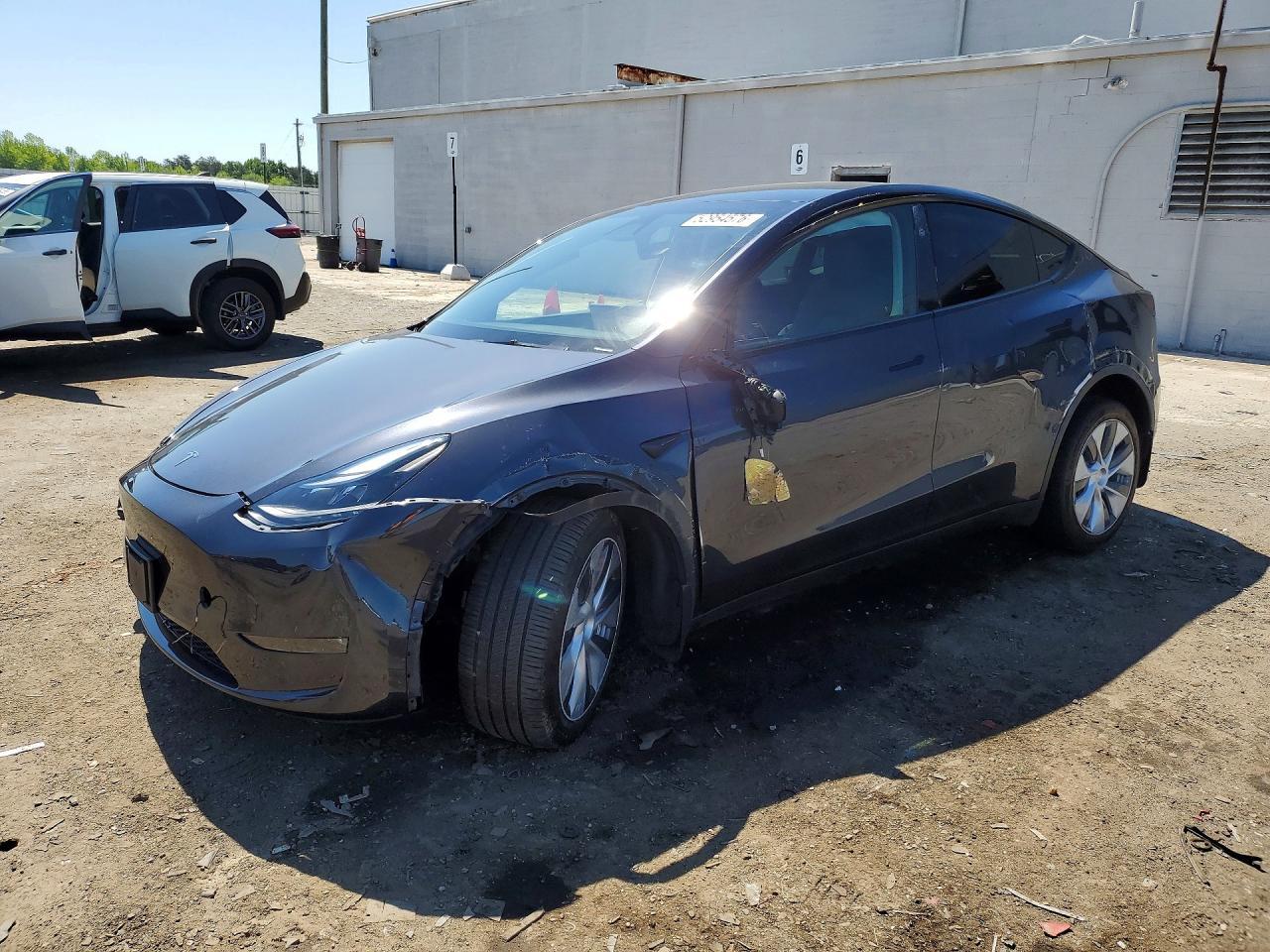 2024 TESLA MODEL Y