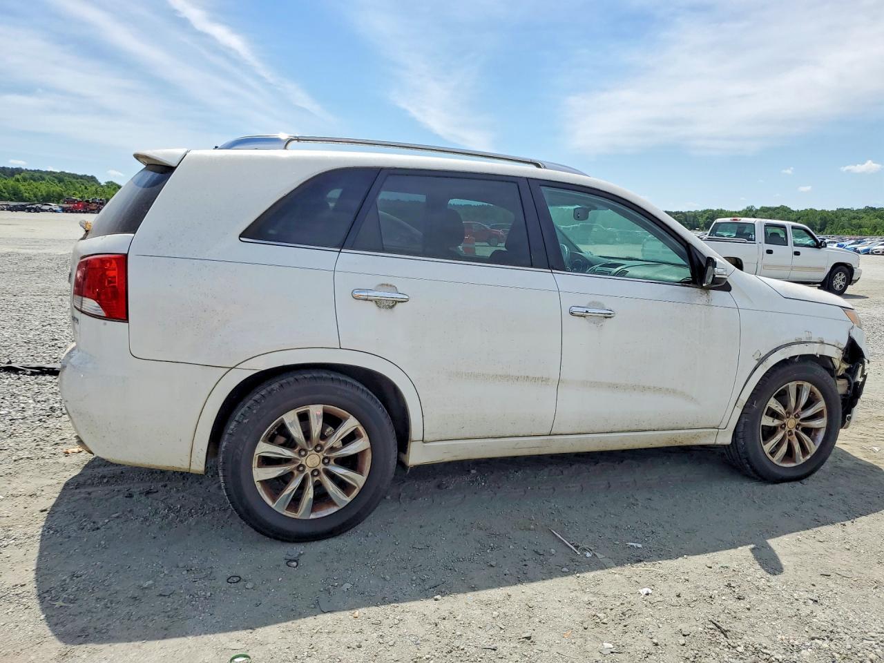 2011 KIA SORENTO