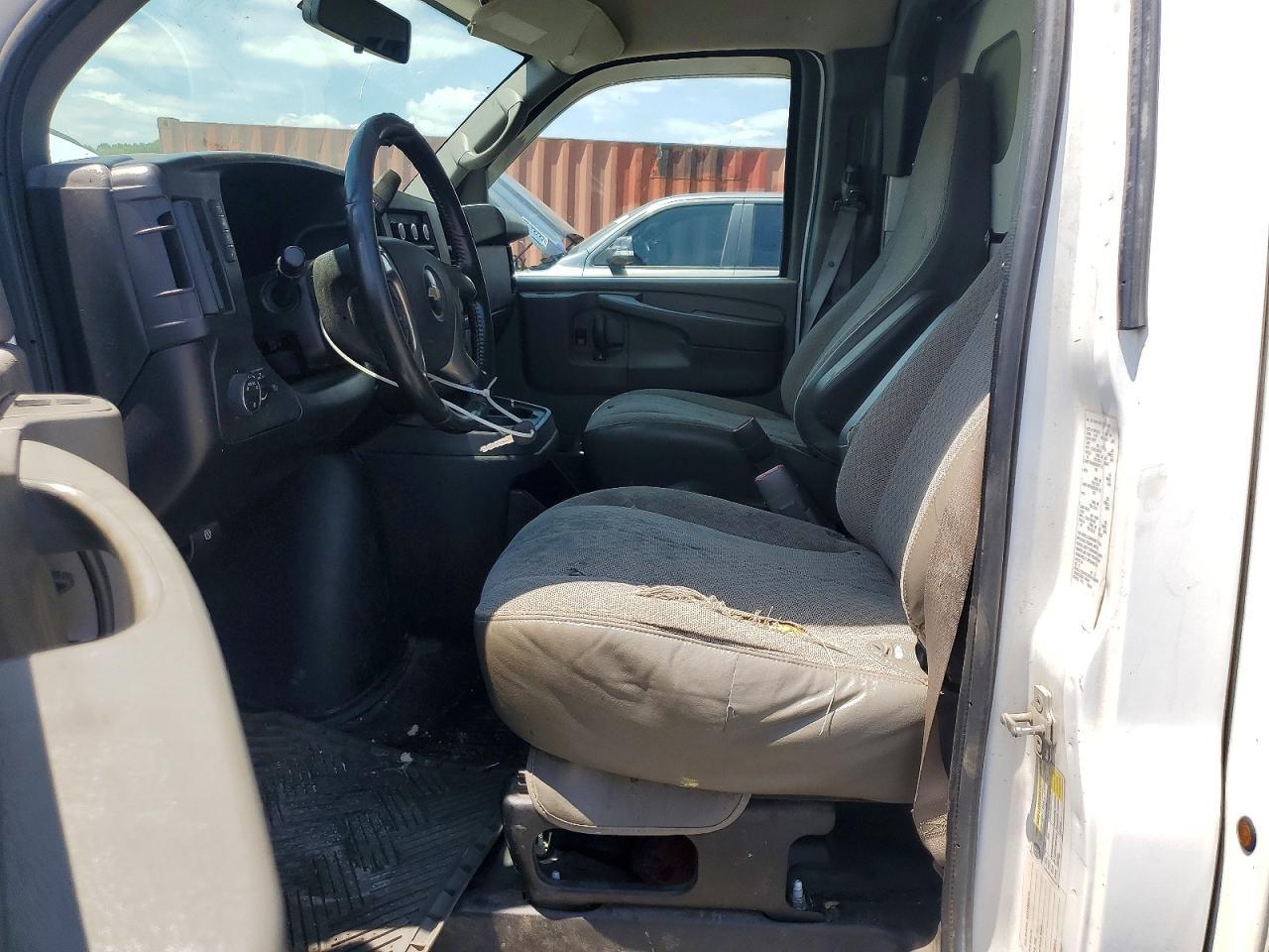 2014 CHEVROLET Express 3500