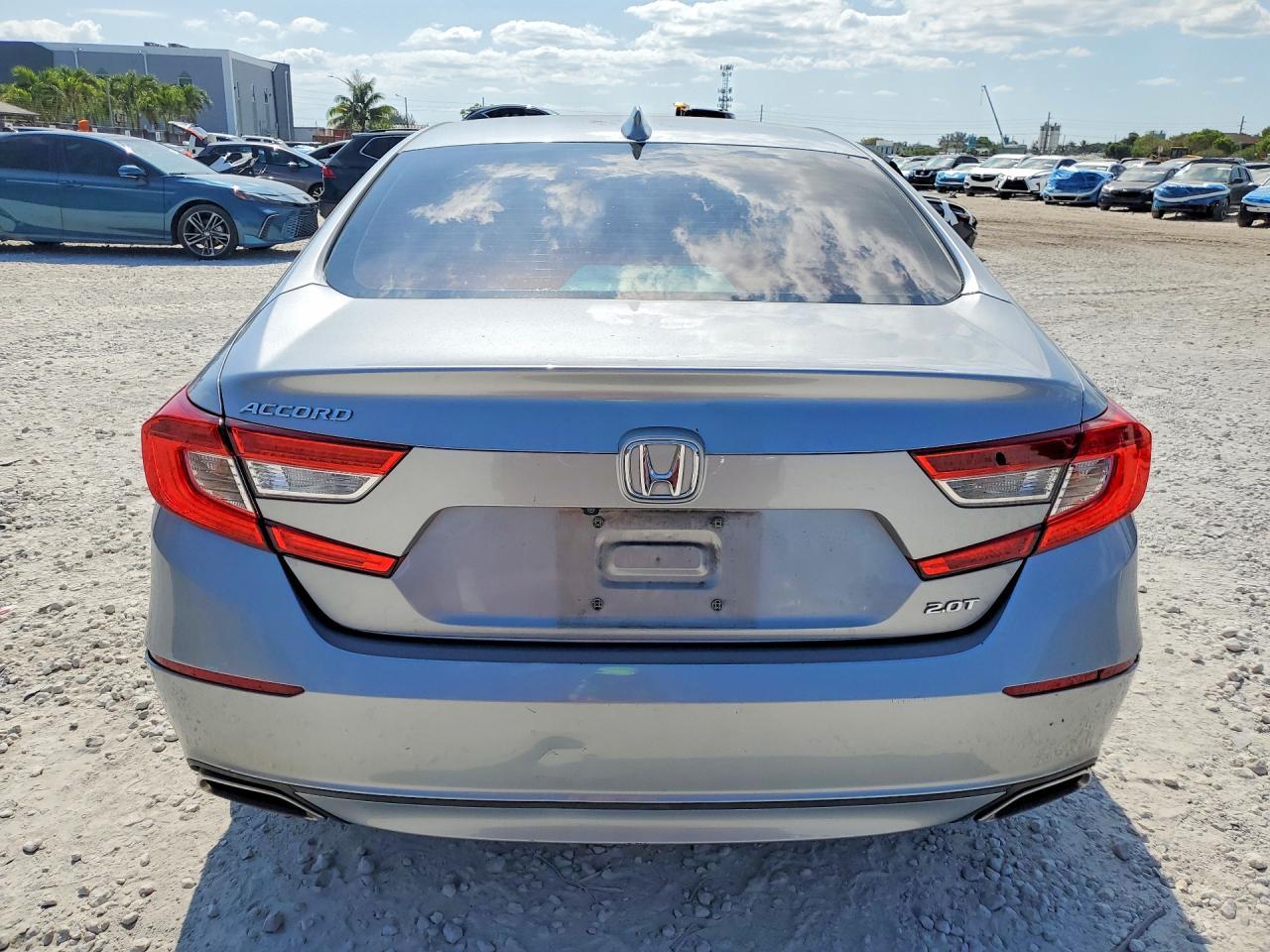 2018 HONDA ACCORD