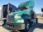 2016 MACK Cxu612