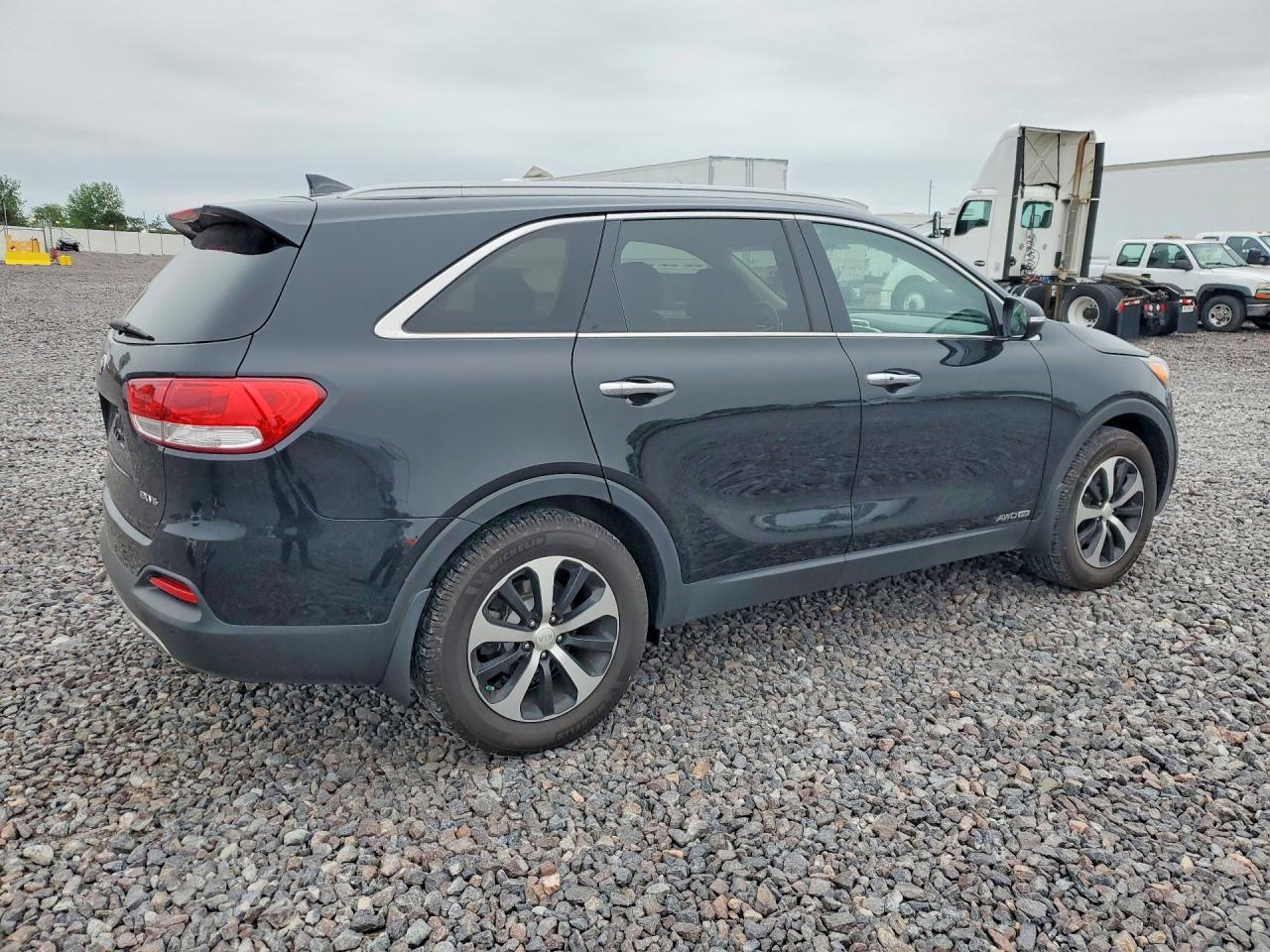 2017 KIA SORENTO