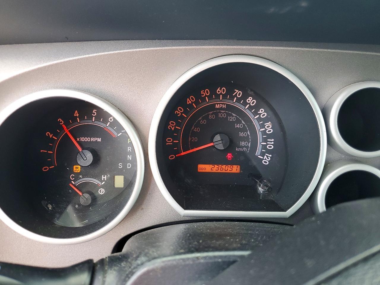 2012 TOYOTA TUNDRA