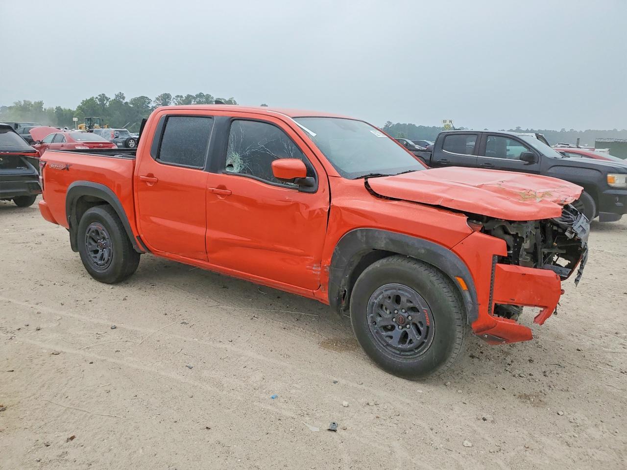 2025 NISSAN Frontier