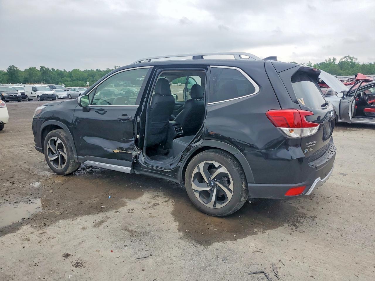 2023 SUBARU FORESTER
