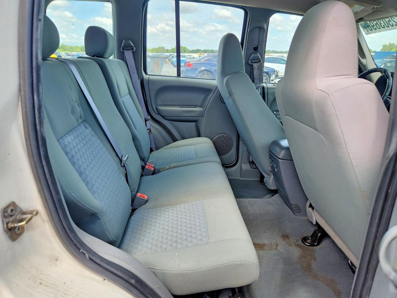 2005 JEEP Liberty
