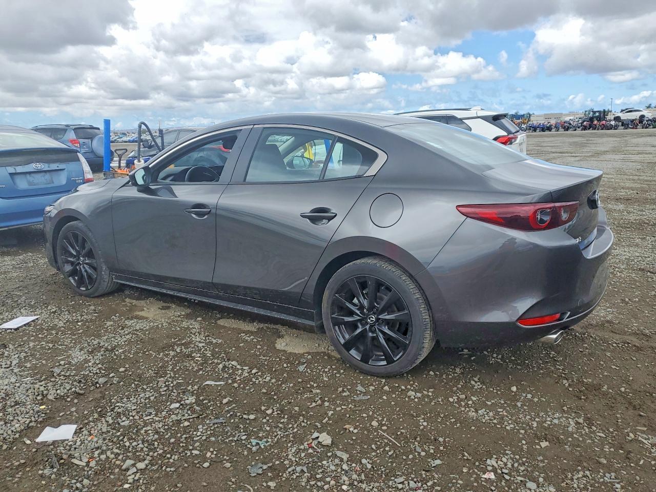 2025 MAZDA 3