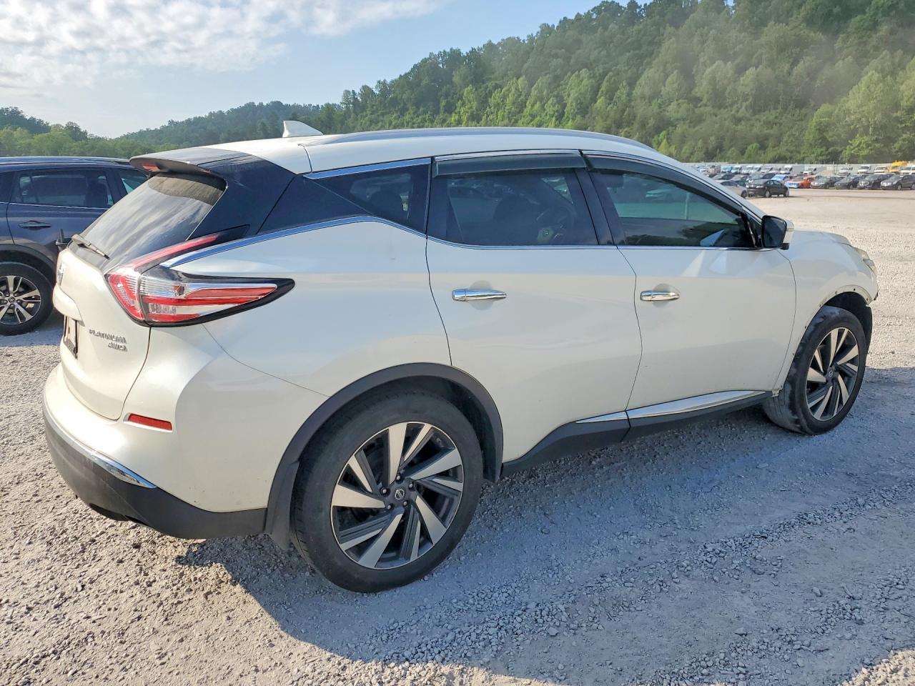 2016 NISSAN MURANO