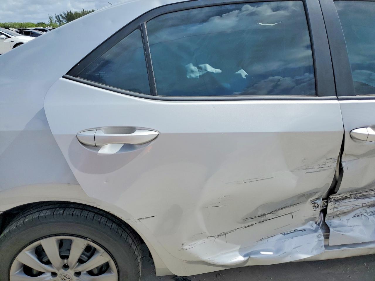 2015 TOYOTA COROLLA